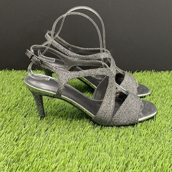 Bandolino Pewter Tamara Sandals - Picture 6 of 10